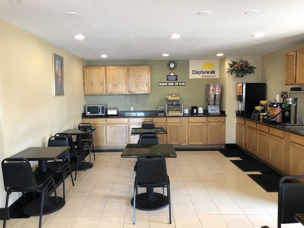 Days Inn By Wyndham Tucson Airport Drexel Heights Eksteriør billede