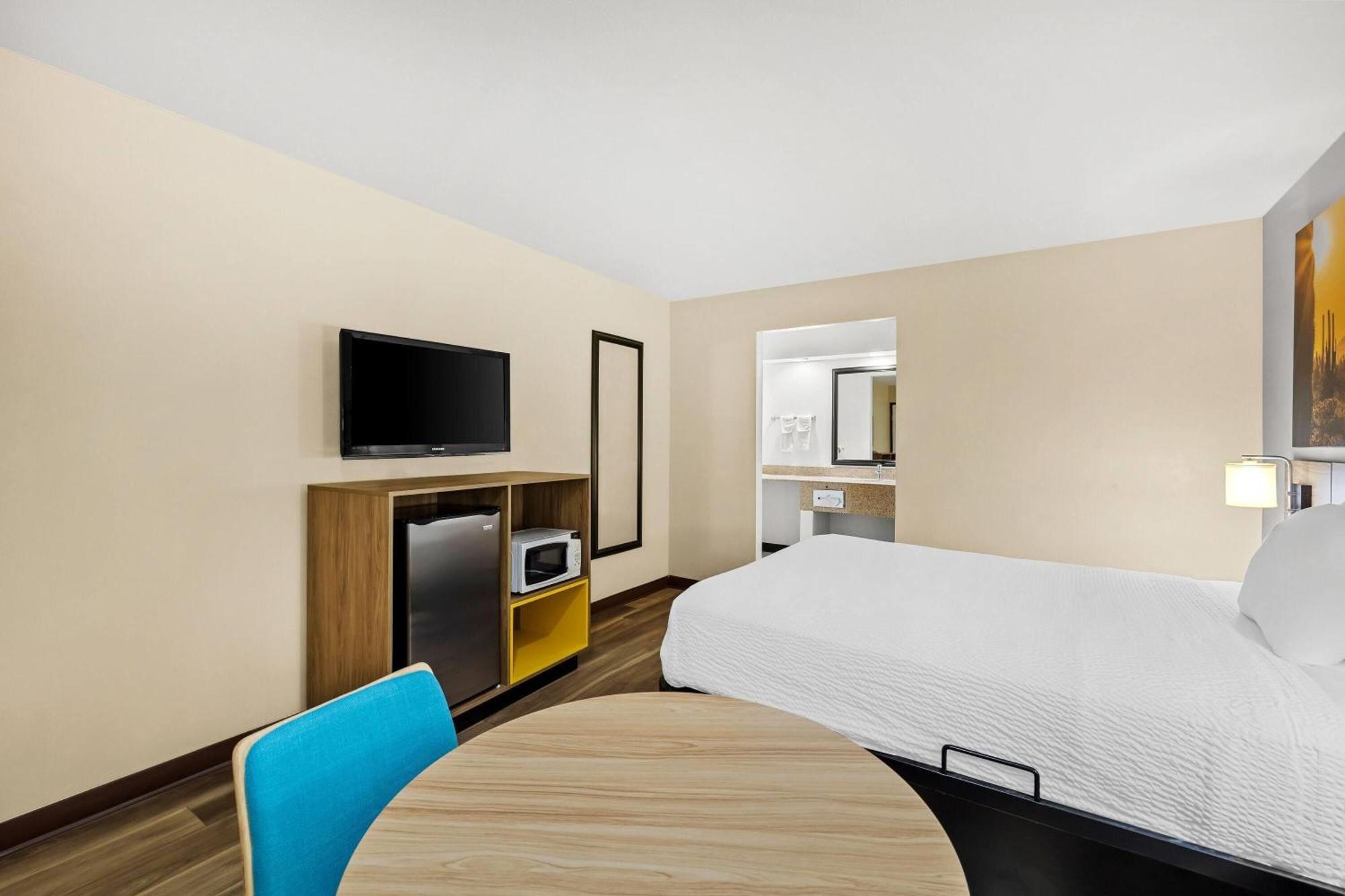 Days Inn By Wyndham Tucson Airport Drexel Heights Eksteriør billede