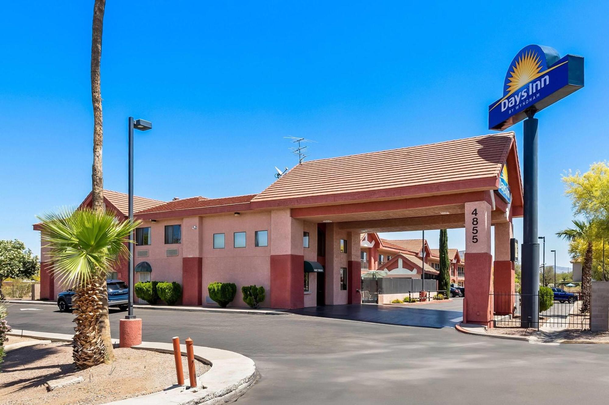 Days Inn By Wyndham Tucson Airport Drexel Heights Eksteriør billede