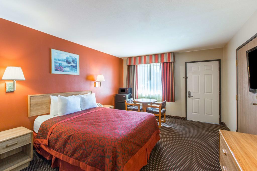 Days Inn By Wyndham Tucson Airport Drexel Heights Eksteriør billede